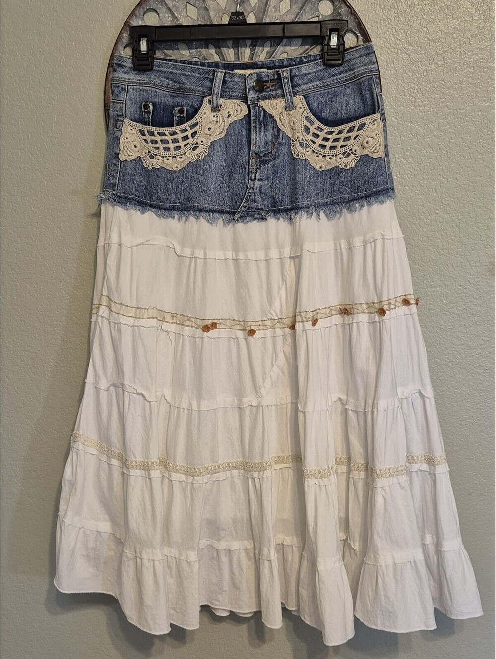 Candie’s Vintage Boho Denim Midi Skirt Crochet Accents Pockets Juniors Size 3
